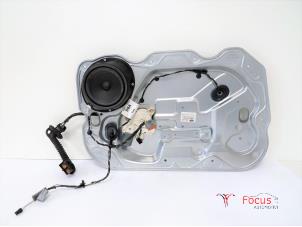 Gebruikte Raammechaniek 4Deurs links-voor Ford Focus 2 Wagon 1.6 TDCi 16V 90 Prijs € 30,00 Margeregeling aangeboden door Focus Automotive