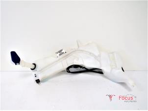 Gebruikte Ruitensproeiertank voor Ford C-Max (DM2) 1.8 TDCi 16V Prijs € 25,00 Margeregeling aangeboden door Focus Automotive