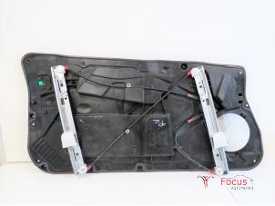 Gebruikte Ruitmechaniek 2Deurs rechts-voor Ford Fiesta 6 (JA8) 1.4 16V Prijs € 39,99 Margeregeling aangeboden door Focus Automotive