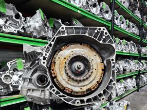 Gebruikte Automaatbak Renault Clio IV (5R) 1.2 TCE 16V GT EDC Prijs op aanvraag aangeboden door First Transmissie