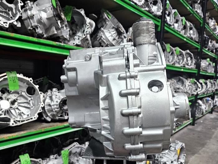 Versnellingsbak van een Volkswagen Transporter T6 2.0 TDI 150 4Motion 2020