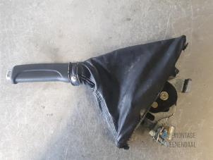 Gebruikte Handremhendel Alfa Romeo 156 (932) 1.8 Twin Spark 16V Prijs € 22,00 Margeregeling aangeboden door Autodeleninkleur