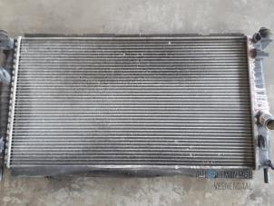 Gebruikte Radiateur Ford Focus 2 1.6 16V Prijs € 20,00 Margeregeling aangeboden door Autodeleninkleur