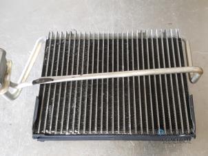 Gebruikte Radiateur Airco Mercedes E Combi (S210) 3.0 E-300 TD 24V Prijs € 45,00 Margeregeling aangeboden door Autodeleninkleur
