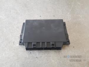 Gebruikte PDC Module Mercedes E Combi (S210) 3.0 E-300 TD 24V Prijs € 35,00 Margeregeling aangeboden door Autodeleninkleur