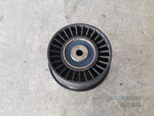 Gebruikte Spanrol Multiriem Renault Espace (JK) 2.2 dCi 16V Prijs € 20,00 Margeregeling aangeboden door Autodeleninkleur