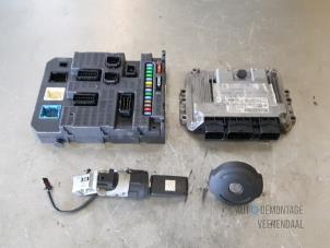 Gebruikte Inspuitcomputer Citroen C4 Berline (LC) 1.6 HDi 16V 110 Prijs € 220,00 Margeregeling aangeboden door Autodeleninkleur