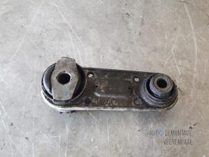 Gebruikte Motorrubber Renault Laguna II Grandtour (KG) 1.9 dCi 120 Prijs € 9,90 Margeregeling aangeboden door Autodeleninkleur