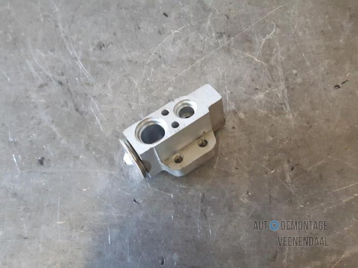 Gebruikte Airco expansieklep Seat Ibiza IV (6J5) 1.4 16V Prijs € 22,00 Margeregeling aangeboden door Autodeleninkleur