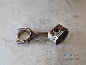 Gebruikte Zuiger Volkswagen Passat Variant Syncro/4Motion (3B5) 2.8 30V Syncro Prijs € 50,00 Margeregeling aangeboden door Autodeleninkleur