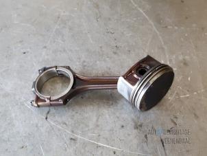 Gebruikte Zuiger Volkswagen Passat Variant Syncro/4Motion (3B5) 2.8 30V Syncro Prijs € 50,00 Margeregeling aangeboden door Autodeleninkleur