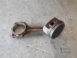 Gebruikte Zuiger Volkswagen Passat Variant Syncro/4Motion (3B5) 2.8 30V Syncro Prijs € 50,00 Margeregeling aangeboden door Autodeleninkleur