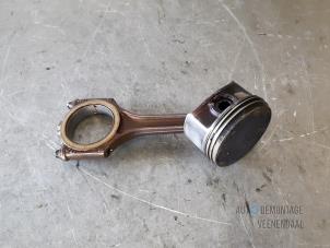 Gebruikte Zuiger Volkswagen Passat Variant Syncro/4Motion (3B5) 2.8 30V Syncro Prijs € 50,00 Margeregeling aangeboden door Autodeleninkleur