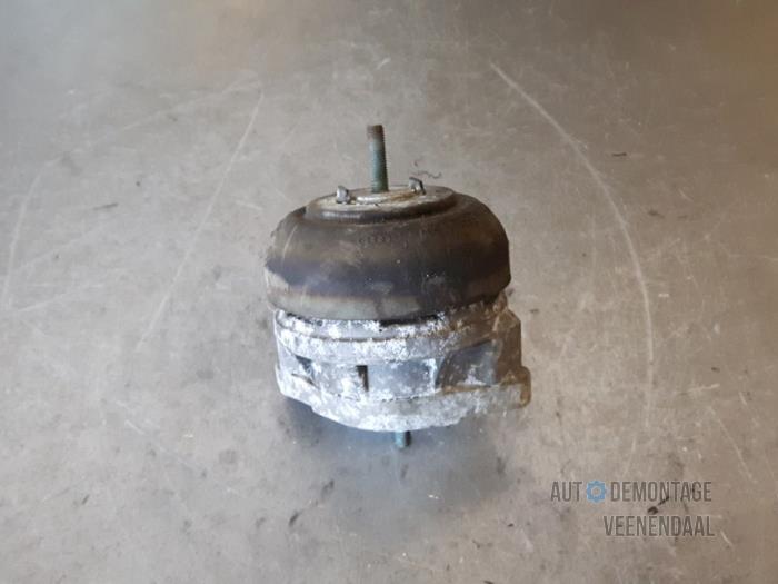 Gebruikte Motorrubber Audi A4 (B5) 2.6 E V6 Prijs € 11,00 Margeregeling aangeboden door Autodeleninkleur