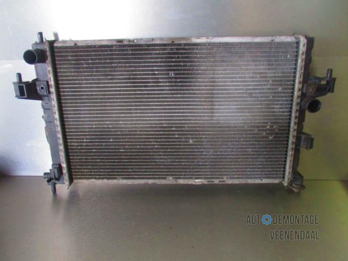 Gebruikte Radiateur Opel Combo (Corsa C) 1.7 DI 16V Prijs € 33,00 Margeregeling aangeboden door Autodeleninkleur