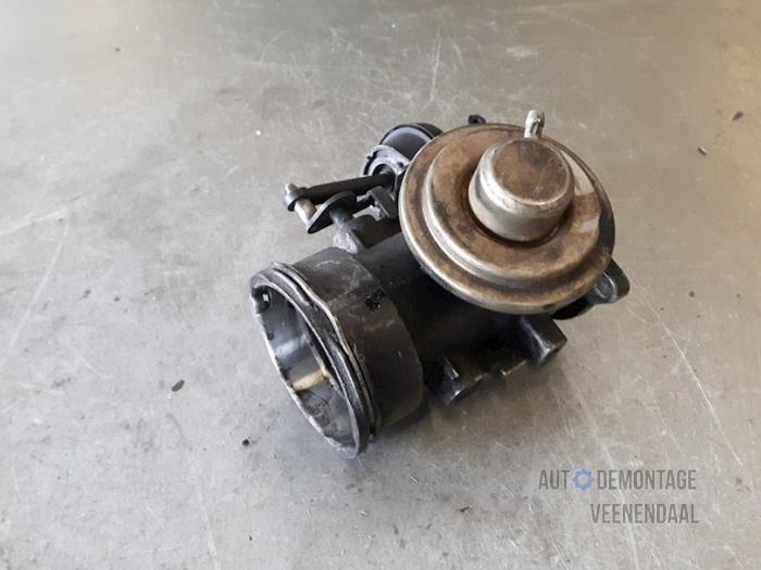 Gebruikte Gasklephuis Seat Ibiza III (6L1) 1.9 TDI FR Prijs € 26,40 Margeregeling aangeboden door Autodeleninkleur