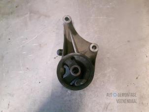 Gebruikte Motorrubber Opel Astra G (F08/48) 1.8 16V Prijs € 20,90 Margeregeling aangeboden door Autodeleninkleur