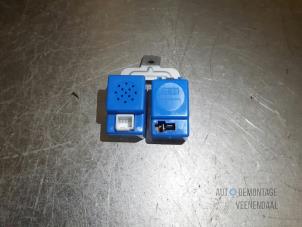 Gebruikte Alarm relais Hyundai i10 (F5) 1.2i 16V Prijs € 10,50 Margeregeling aangeboden door Autodemontage Veenendaal BV