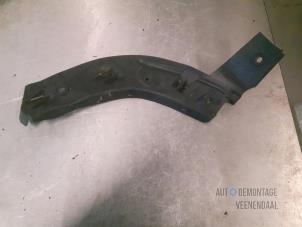 Gebruikte Bumpersteun links-achter Seat Altea (5P1) 2.0 TDI 16V Prijs € 15,00 Margeregeling aangeboden door Autodeleninkleur