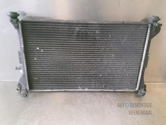 Gebruikte Radiateur Ford Focus 1 Wagon 1.8 TDdi Prijs € 25,00 Margeregeling aangeboden door Autodeleninkleur