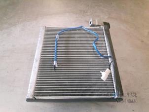 Gebruikte Radiateur Airco Toyota Corolla (E12) 1.6 16V VVT-i Prijs € 30,00 Margeregeling aangeboden door Autodeleninkleur