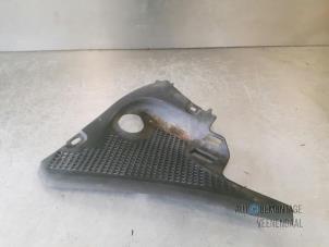 Gebruikte Paravan Renault Grand Scénic III (JZ) 1.5 dCi 105 Prijs € 25,00 Margeregeling aangeboden door Autodeleninkleur