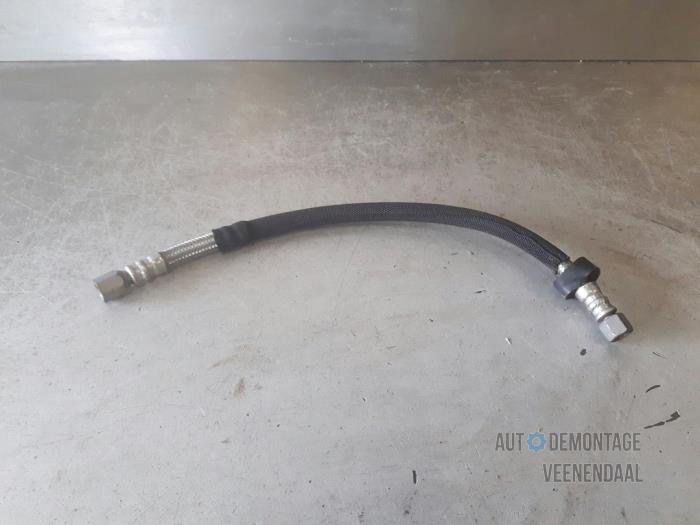 Gebruikte Brandstofleiding Mercedes C (W204) 2.5 C-230, C-250 V6 24V Prijs € 20,00 Margeregeling aangeboden door Autodeleninkleur