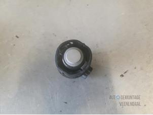 Gebruikte PDC Sensor Mazda 2 (NB/NC/ND/NE) 1.4 16V Prijs € 20,00 Margeregeling aangeboden door Autodemontage Veenendaal BV