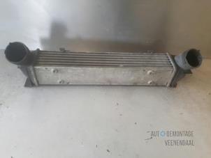 Gebruikte Intercooler BMW 3 serie (E90) 320d 16V Prijs € 27,00 Margeregeling aangeboden door Autodeleninkleur