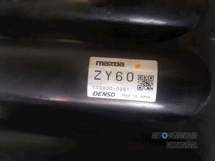 Inlaatspruitstuk van een Mazda 2 (DE) 1.5 16V S-VT 2008
