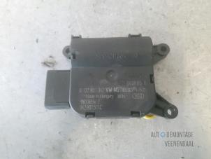 Gebruikte Kachelklep Motor Volkswagen Golf V (1K1) 1.9 TDI Prijs € 10,00 Margeregeling aangeboden door Autodeleninkleur