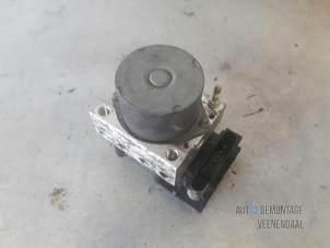 Gebruikte ABS Pomp Renault Modus/Grand Modus (JP) 1.5 dCi 85 Prijs € 30,00 Margeregeling aangeboden door Autodeleninkleur