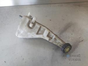 Gebruikte Hoofdremcilinder Renault Modus/Grand Modus (JP) 1.5 dCi 85 Prijs € 18,00 Margeregeling aangeboden door Autodeleninkleur