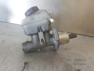 Gebruikte Hoofdremcilinder Opel Astra G (F08/48) 1.6 16V Prijs € 20,00 Margeregeling aangeboden door Autodeleninkleur