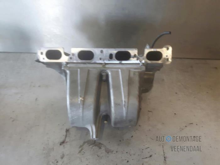 Gebruikte Spruitstuk Inlaat Opel Astra G (F08/48) 1.6 16V Prijs € 24,00 Margeregeling aangeboden door Autodeleninkleur