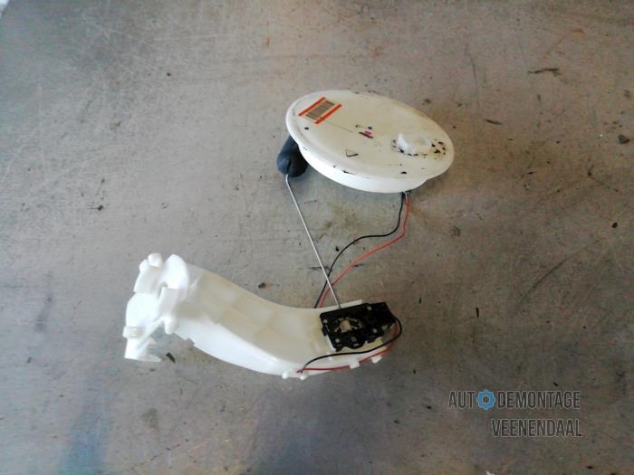 Gebruikte Tank element Pomp Mazda RX-8 (SE17) 1.3 Renesis Prijs € 44,00 Margeregeling aangeboden door Autodeleninkleur