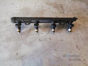 Gebruikte Injector brug Seat Ibiza III (6L1) 1.4 16V 75 Prijs € 53,90 Margeregeling aangeboden door Autodeleninkleur