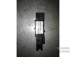 Gebruikte Airbag Sensor Volvo S80 (TR/TS) 2.5 D Prijs € 20,90 Margeregeling aangeboden door Autodeleninkleur