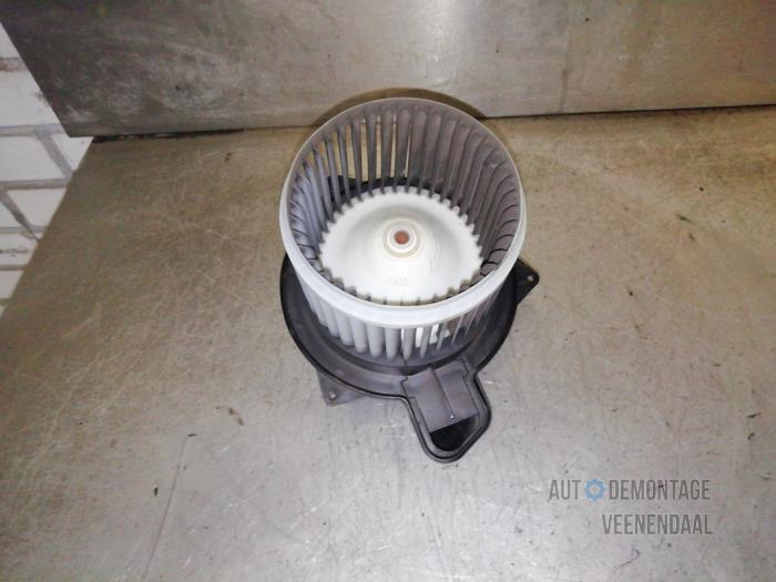 Kachel Ventilatiemotor van een Fiat 500 (312) 1.2 69 2012