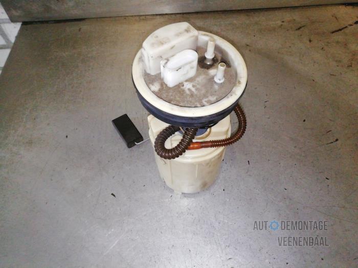 Gebruikte Tank element Pomp Skoda Octavia (1U2) 1.8 SLX 20V Prijs € 19,00 Margeregeling aangeboden door Autodeleninkleur