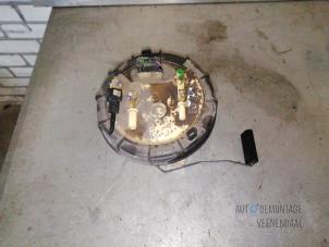 Gebruikte Tank element Pomp Peugeot 3008 I (0U/HU) 1.6 HDiF 16V Prijs € 93,50 Margeregeling aangeboden door Autodeleninkleur