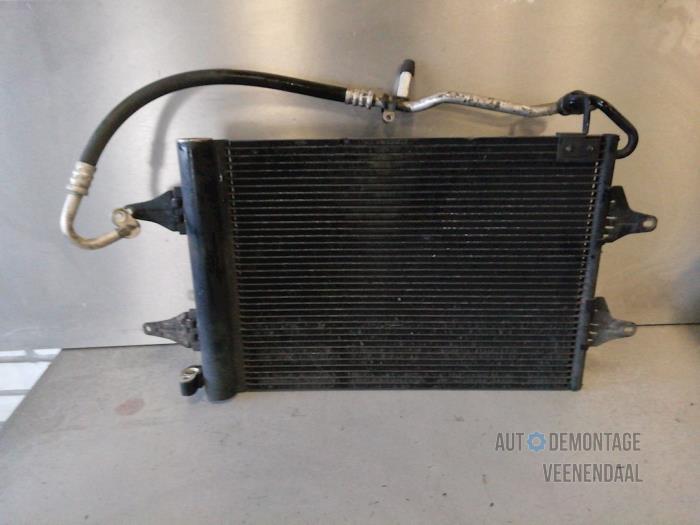 Gebruikte Airco Condensor Volkswagen Polo IV (9N1/2/3) 1.4 TDI 75 Prijs € 37,40 Margeregeling aangeboden door Autodeleninkleur
