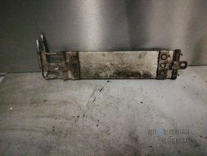 Gebruikte Oliekoeler Volkswagen Caddy III (2KA,2KH,2CA,2CH) 2.0 SDI Prijs € 55,00 Margeregeling aangeboden door Autodeleninkleur