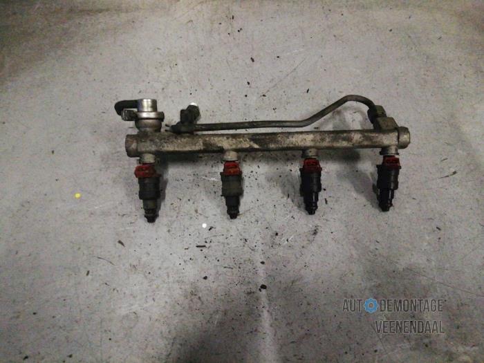 Gebruikte Verstuiver brug Opel Omega B Caravan (21/22/23) 2.2 16V Prijs € 19,00 Margeregeling aangeboden door Autodeleninkleur