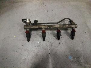 Gebruikte Injector brug Opel Omega B Caravan (21/22/23) 2.2 16V Prijs € 19,00 Margeregeling aangeboden door Autodeleninkleur