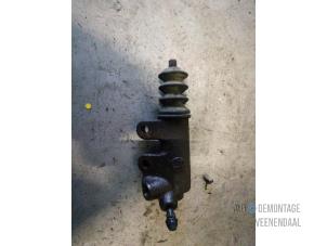 Gebruikte Koppeling Hulp Cilinder Toyota Corolla Verso (R10/11) 1.6 16V VVT-i Prijs € 20,90 Margeregeling aangeboden door Autodeleninkleur