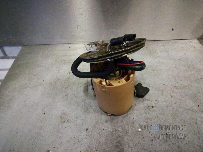 Gebruikte Tank element Pomp Opel Corsa B (73/78/79) 1.4i Swing,Joy,Sport,GLS Prijs € 33,00 Margeregeling aangeboden door Autodeleninkleur