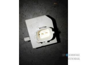 Gebruikte Airbag Sensor Honda Civic (EP/EU) 1.6 16V VTEC Prijs € 22,00 Margeregeling aangeboden door Autodeleninkleur