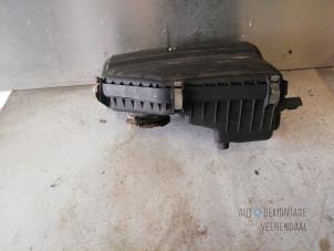Gebruikte Luchtfilterhuis Honda Civic (EP/EU) 1.6 16V VTEC Prijs € 33,00 Margeregeling aangeboden door Autodeleninkleur
