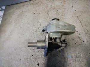 Gebruikte Hoofdremcilinder Volkswagen Golf V (1K1) 2.0 TDI 16V Prijs € 22,00 Margeregeling aangeboden door Autodeleninkleur